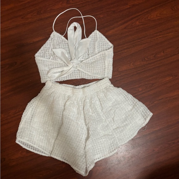 white crop too and shots set - Picture 1 of 3